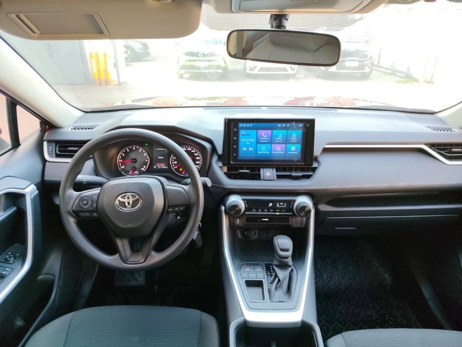 Toyota RAV4 2.0 AUT 2025 - Imagen 10 de 17