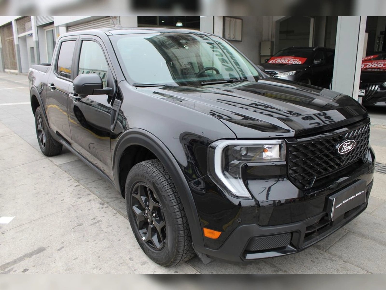 Ford MAVERICK Lariat Black 4x4 2026 - Foto 3 de 10