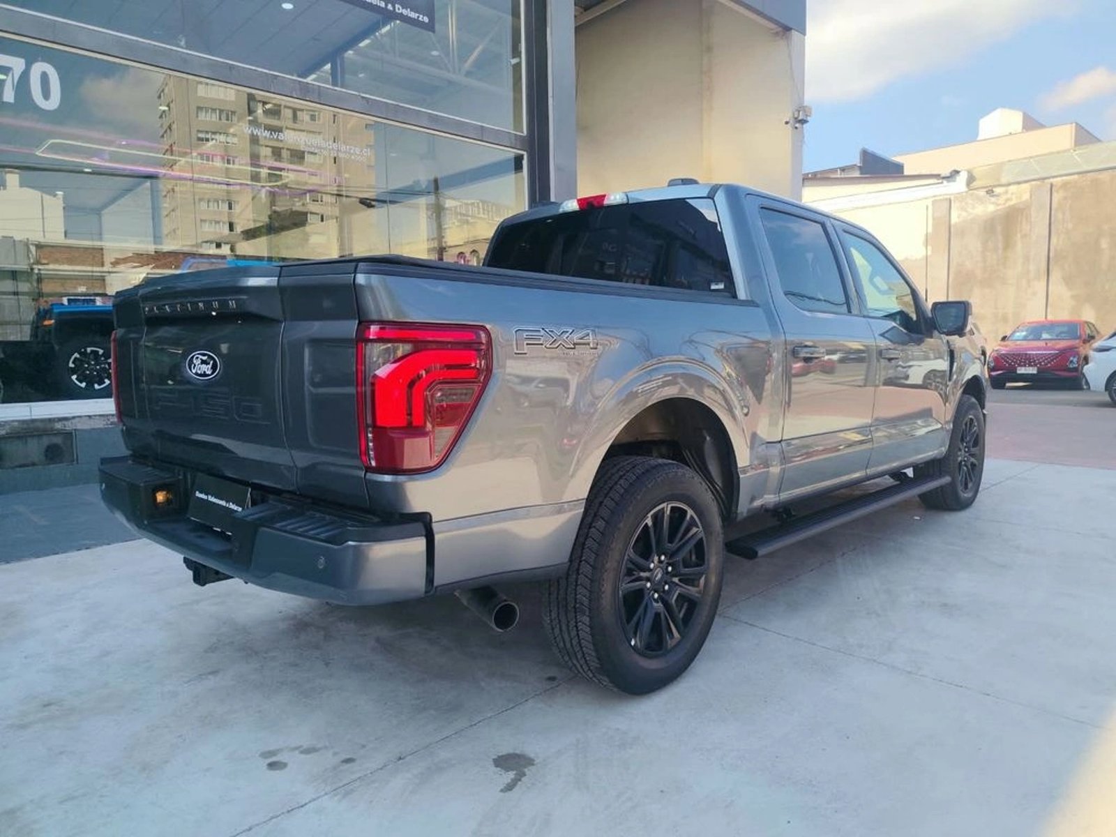 Ford F-150 Platinum 4WD AT 2026 - Foto 5 de 16