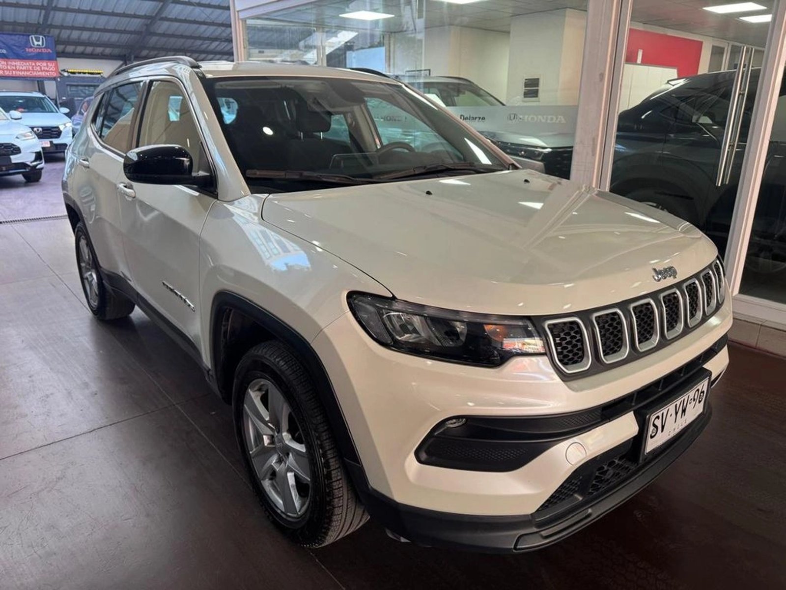 JEEP COMPASS SPORT 1.3 AUT 2023 - Imagen 3 de 16