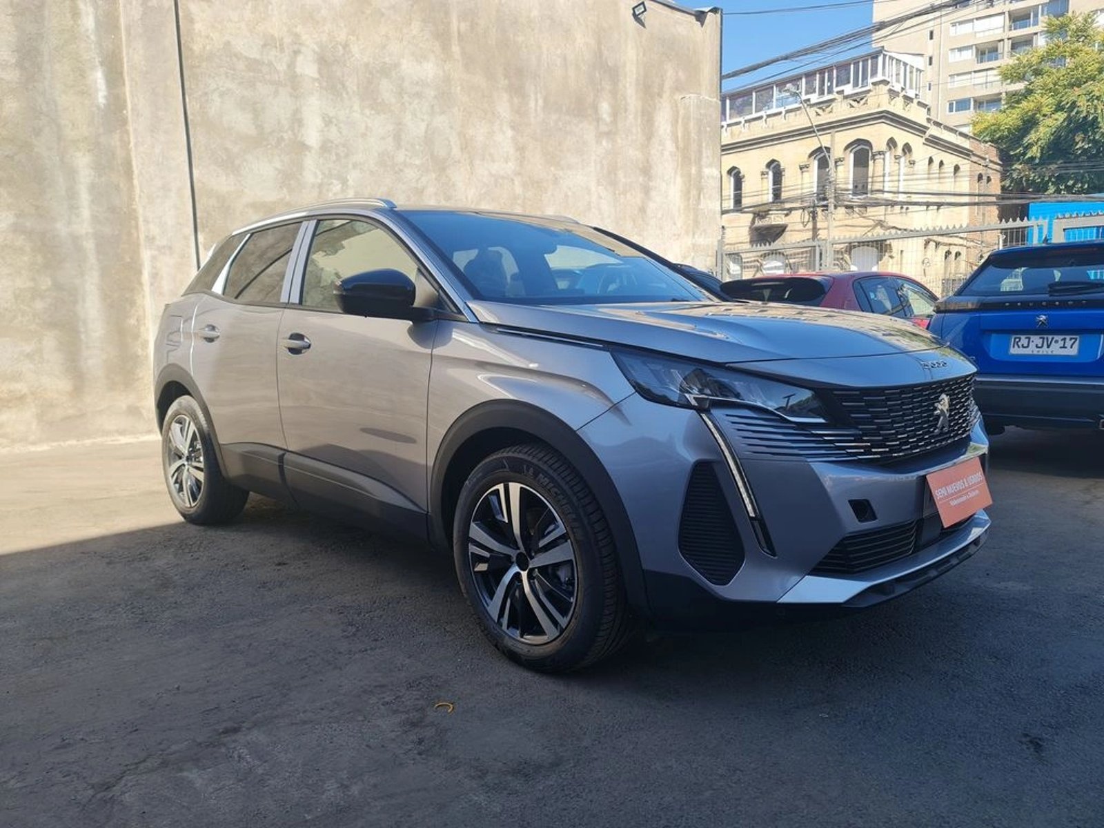 Peugeot 3008 Active Pack Puretech 130 2025 - Foto 3 de 14