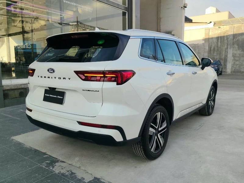 Ford TERRITORY Titanium FHEV 1.5L AT 2026 - Imagen 7 de 16