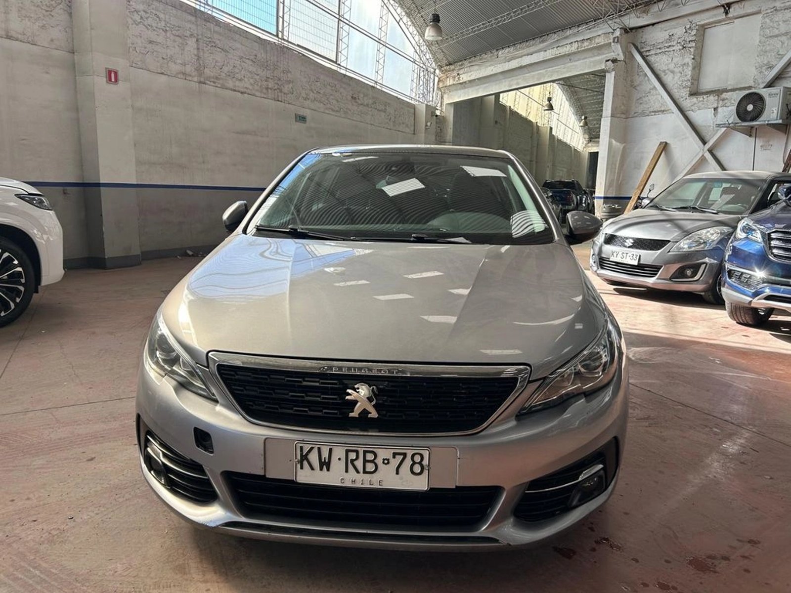 PEUGEOT 308 Feline 1.6 Blue-HDi 120HP EAT6 2019 - Imagen 8 de 17