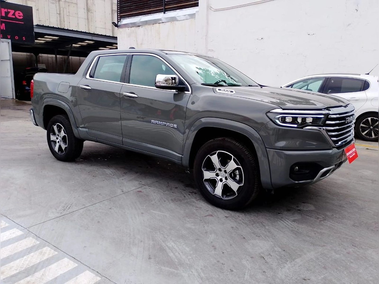 RAM RAMPAGE Laramie 2024 - Imagen 3 de 18