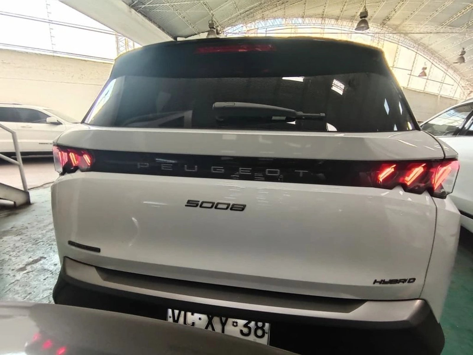Peugeot 5008 GT MHEV 136 EDCT6 2025 - Imagen 5 de 12