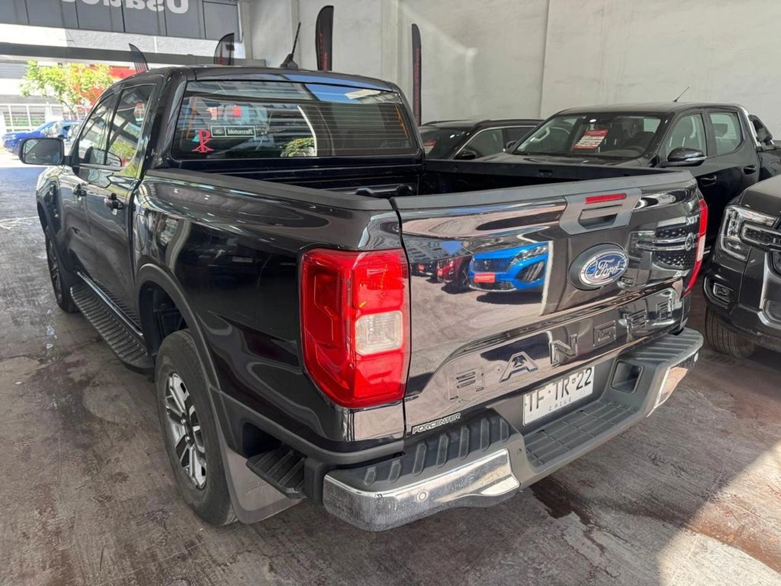 FORD RANGER XLT 4x2 2.0L AT 2024 - Imagen 6 de 17
