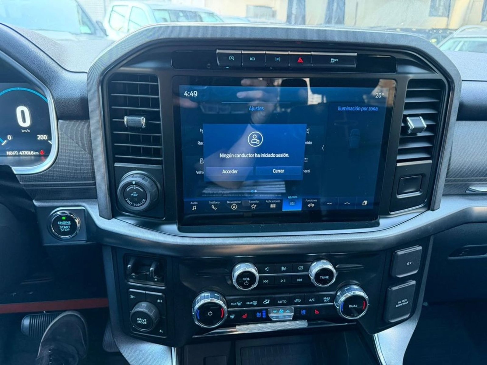 Ford F-150 Platinum 4WD AT 2023 - Imagen 13 de 16