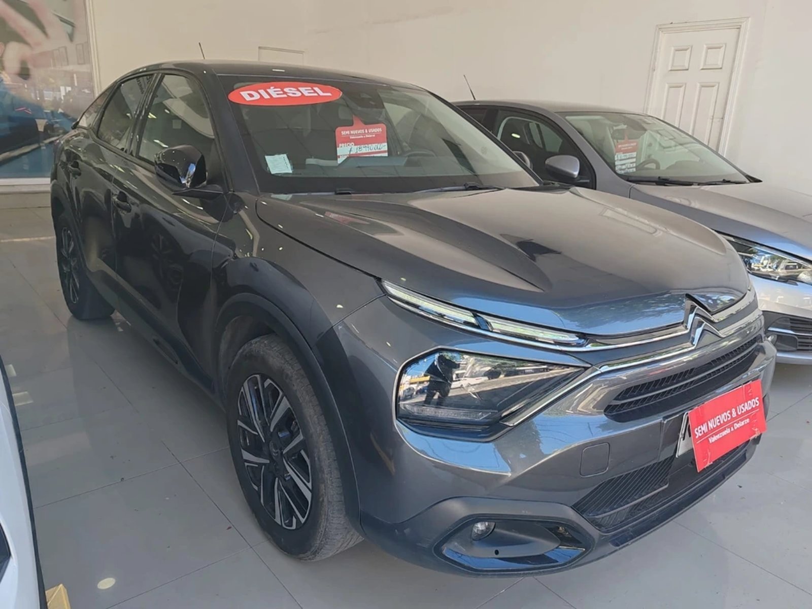 Citroën C4 1.5 BlueHDI 130 s&s Eat8 Feel 2022 - Foto 2 de 8