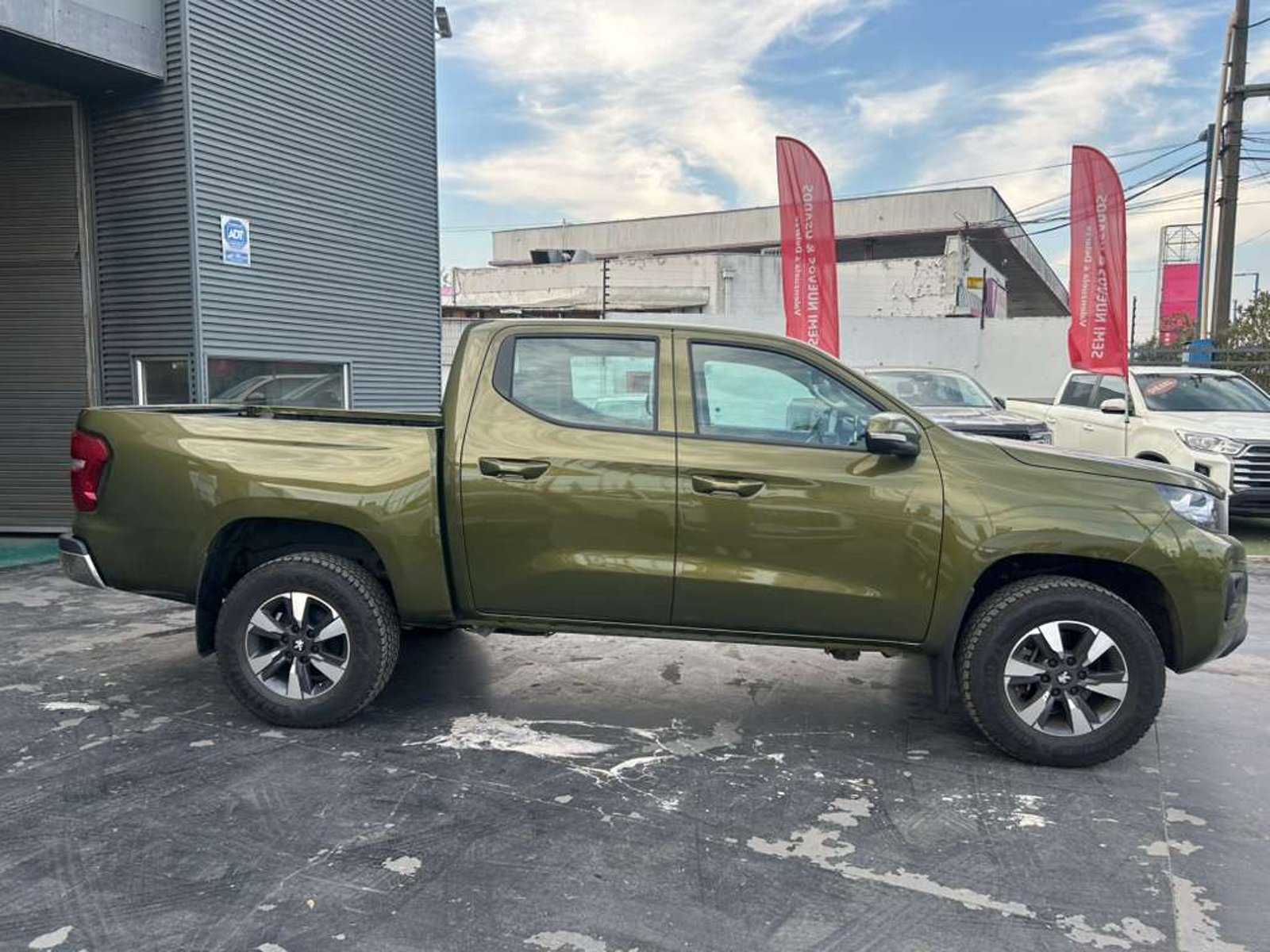 Peugeot LANDTREK Active BlueHDi 180 4x4 AT 2024 - Foto 4 de 13