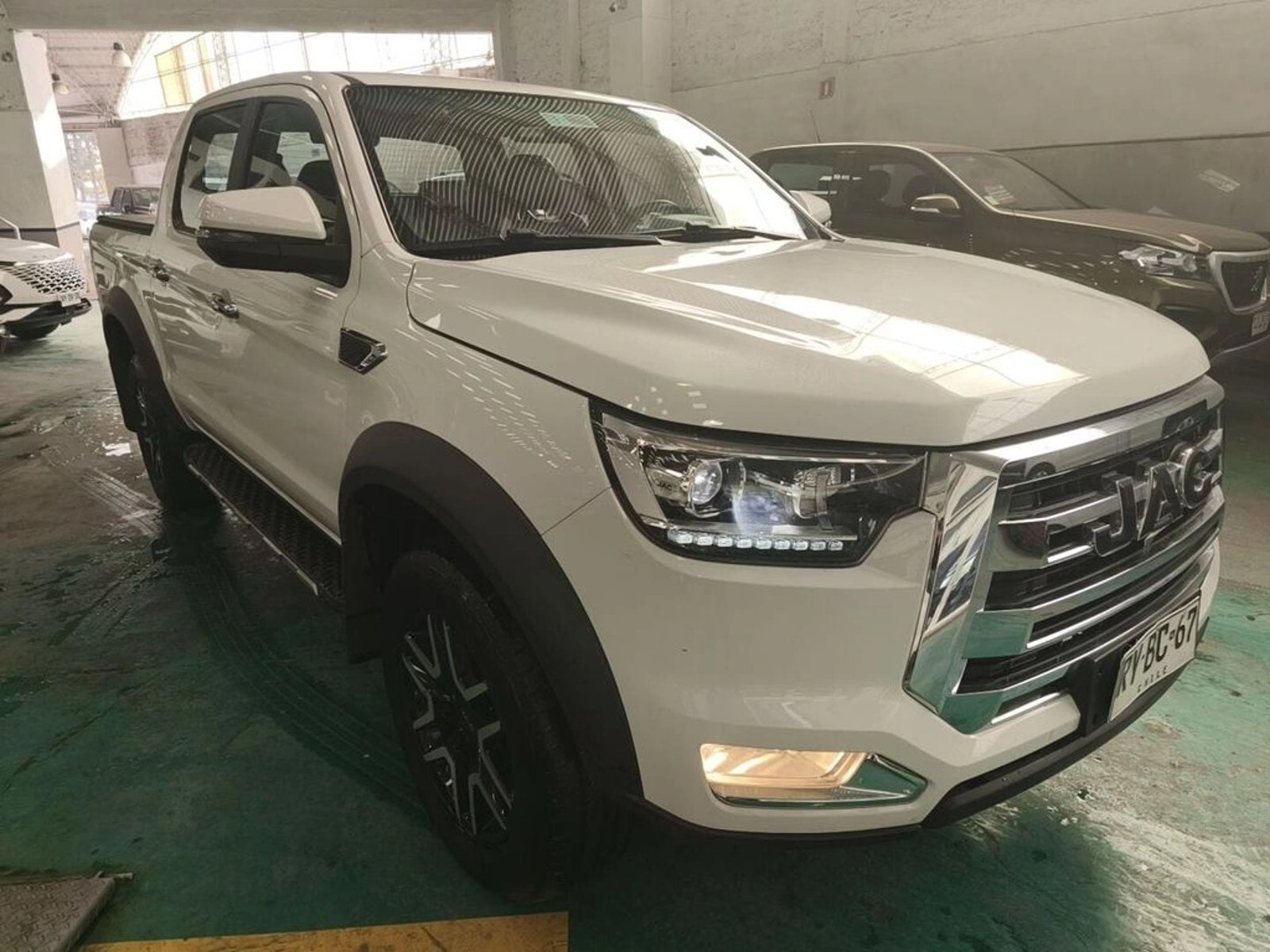 JAC T8 PRO LUXURY 2.0 2022 - Foto 3 de 14