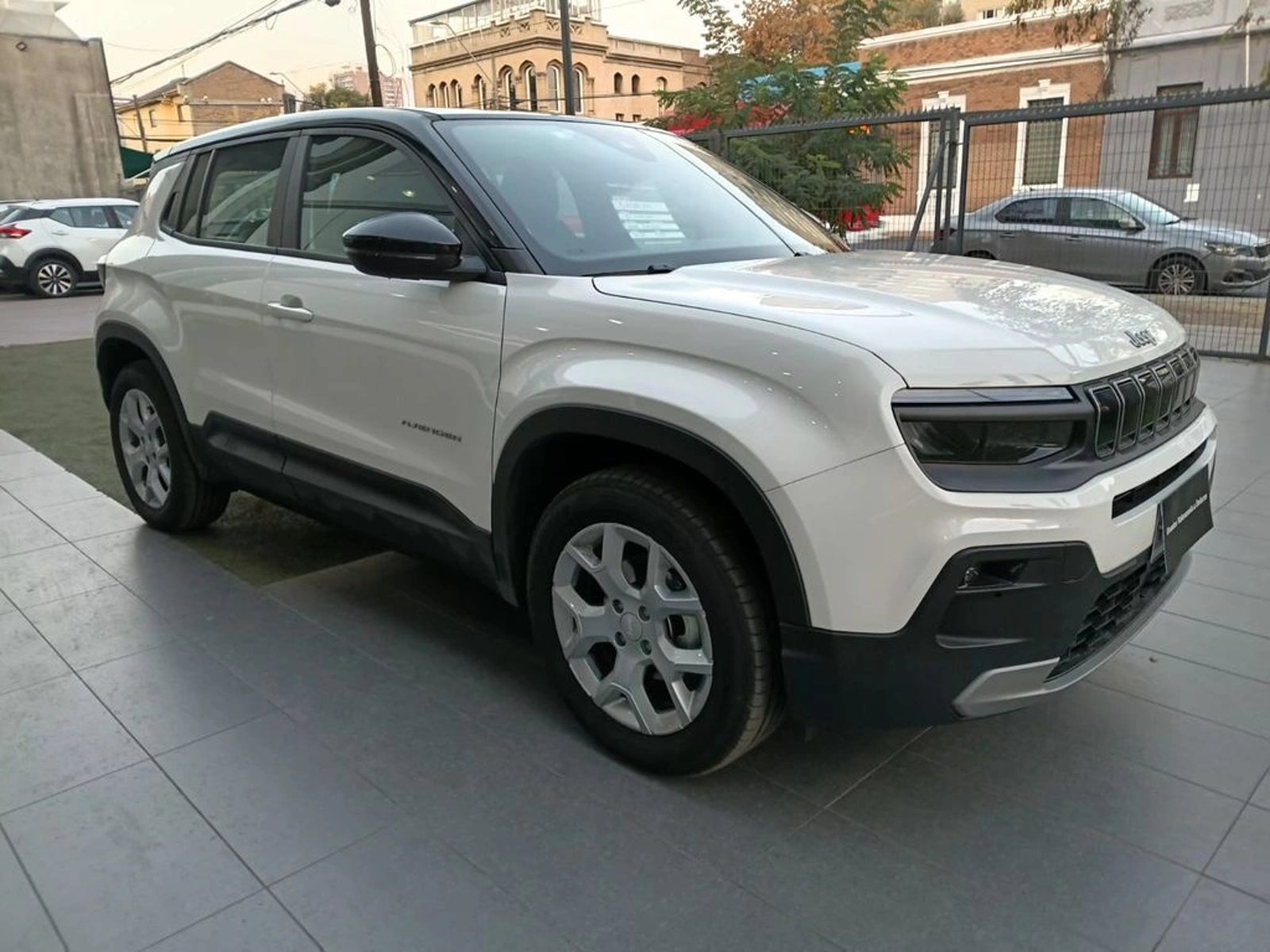 JEEP AVENGER 1.2 MT 2025 - Imagen 3 de 20