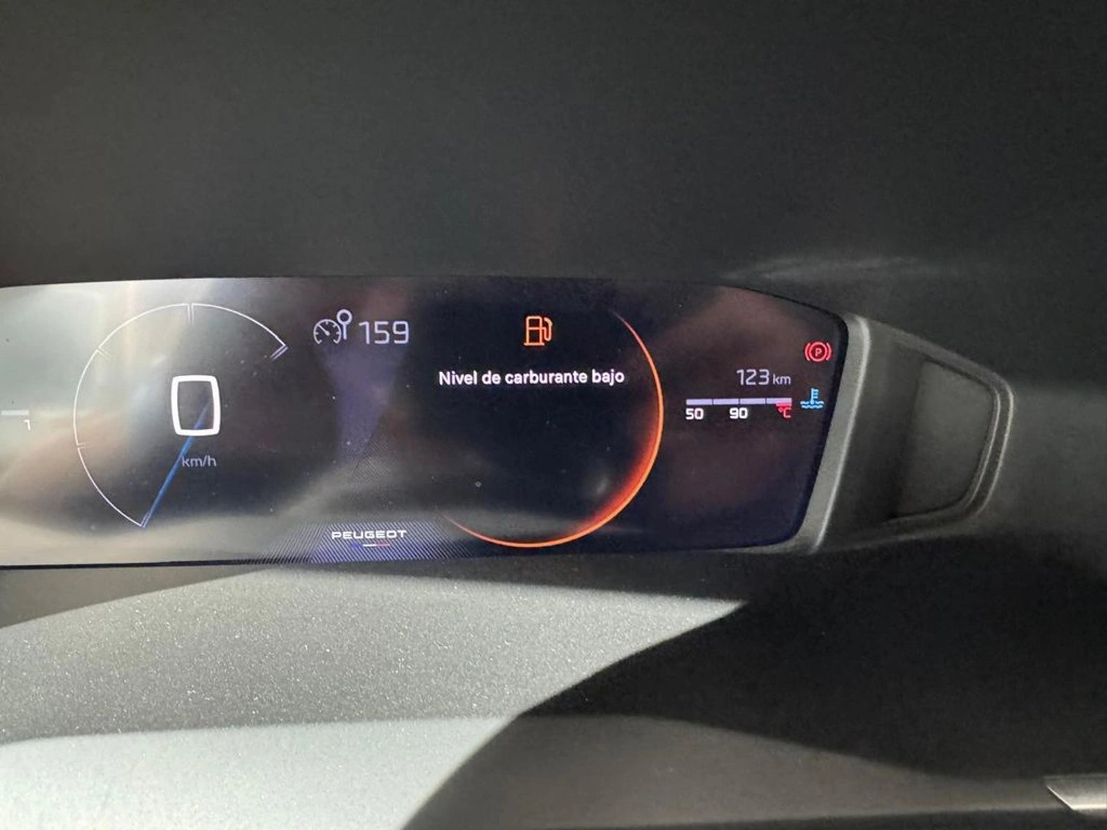 PEUGEOT 2008 MCA Allure Pack Puretech 130 2025 - Imagen 7 de 17