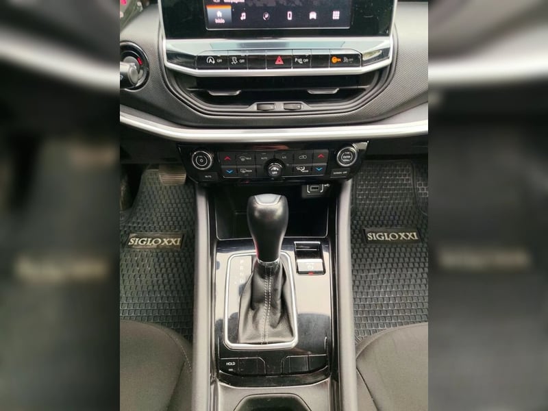 Jeep COMPASS SPORT 1.3 AT 4x2 2023 - Imagen 17 de 18