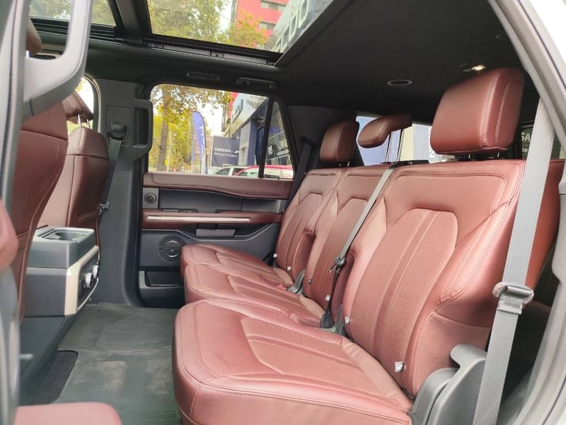 Ford EXPEDITION 3.5 LIMITED 4WD AT 5P 2023 - Imagen 12 de 20