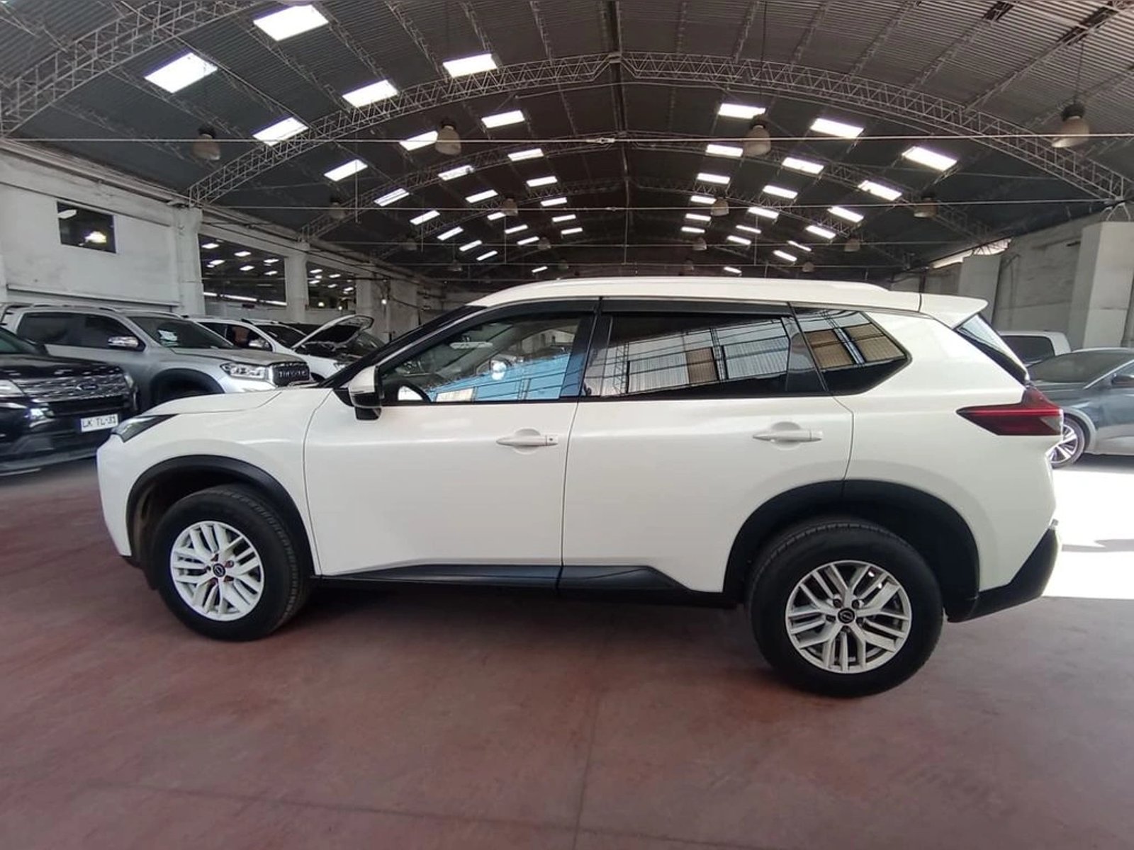 Nissan X-TRAIL 4X2 2.5 AUT 2023 - Imagen 8 de 15