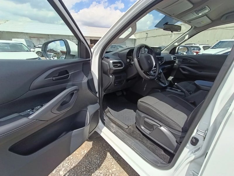 Peugeot LANDTREK Active BlueHDi 180 4x4 AT 2026 - Imagen 15 de 20