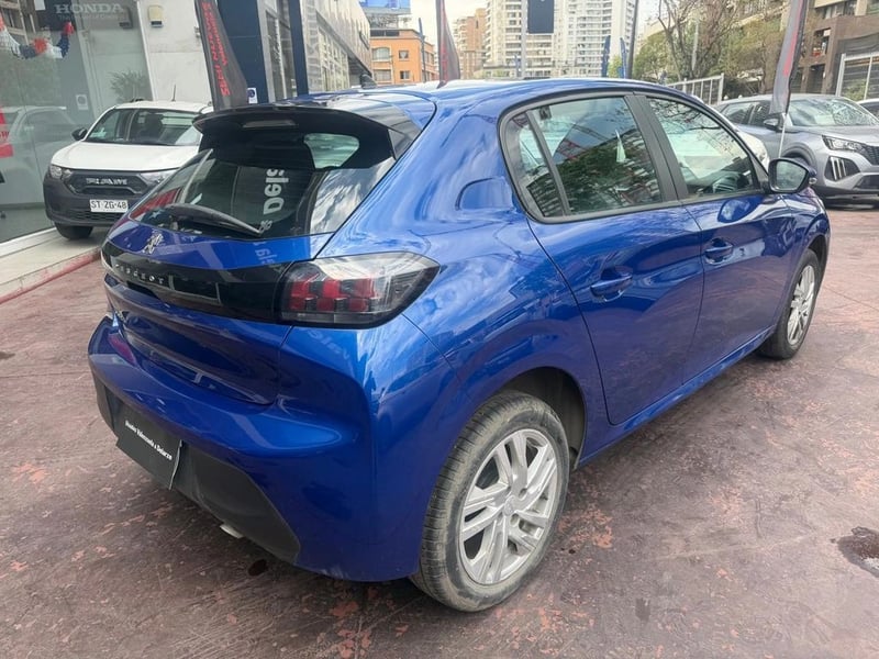 Peugeot 208 PURETECH 75 MT 1.2 2023 - Imagen 4 de 12