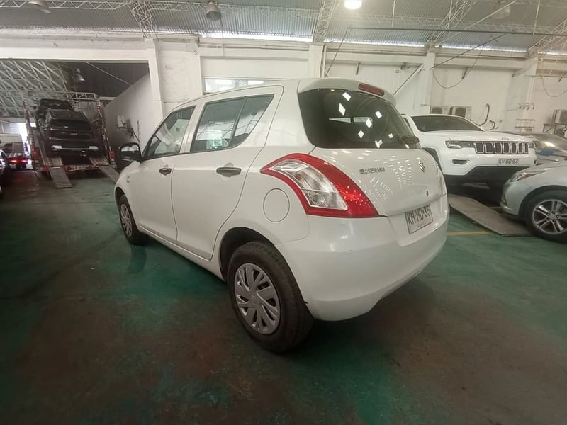 Suzuki SWIFT GA 2018 - Imagen 7 de 14
