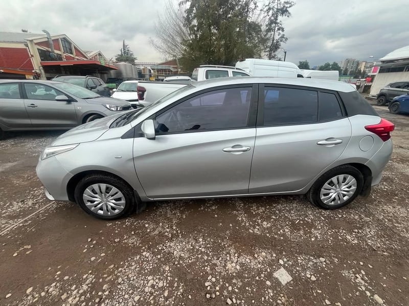 Toyota YARIS SPORT GLE 1.5 2022 - Imagen 6 de 9