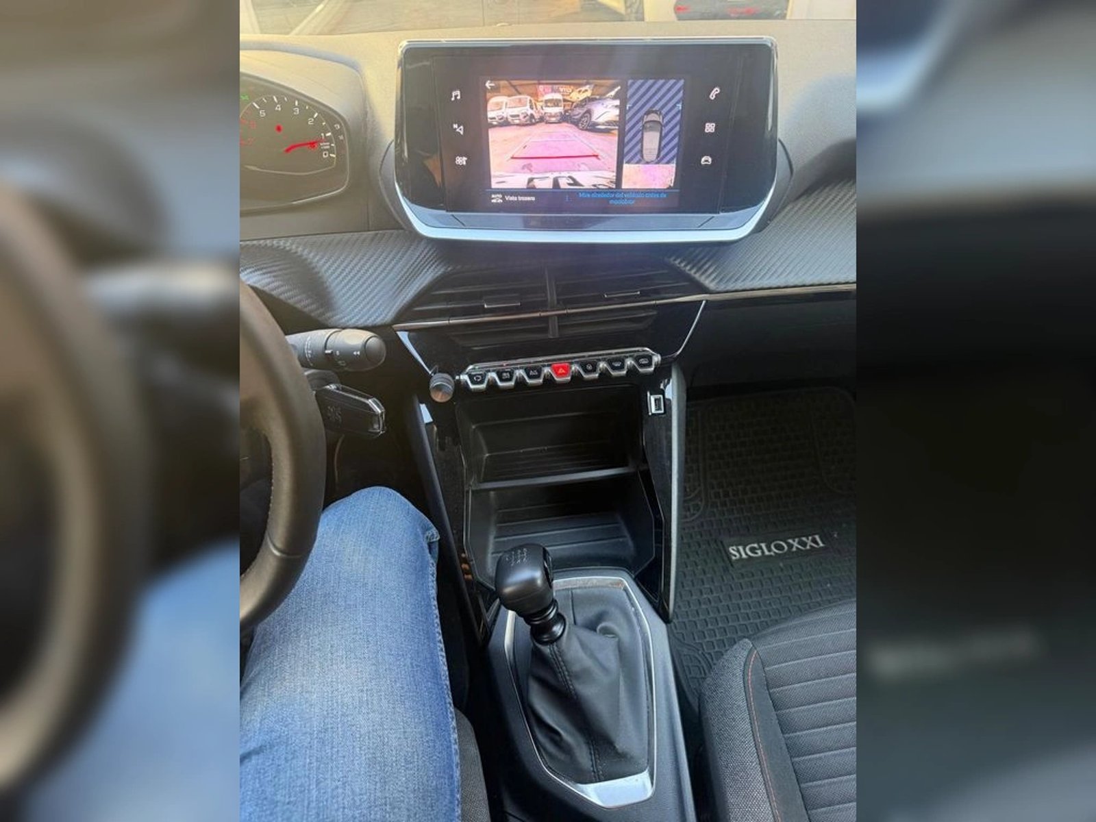 PEUGEOT 208 ACTIVE HDI 2023 - Imagen 11 de 18