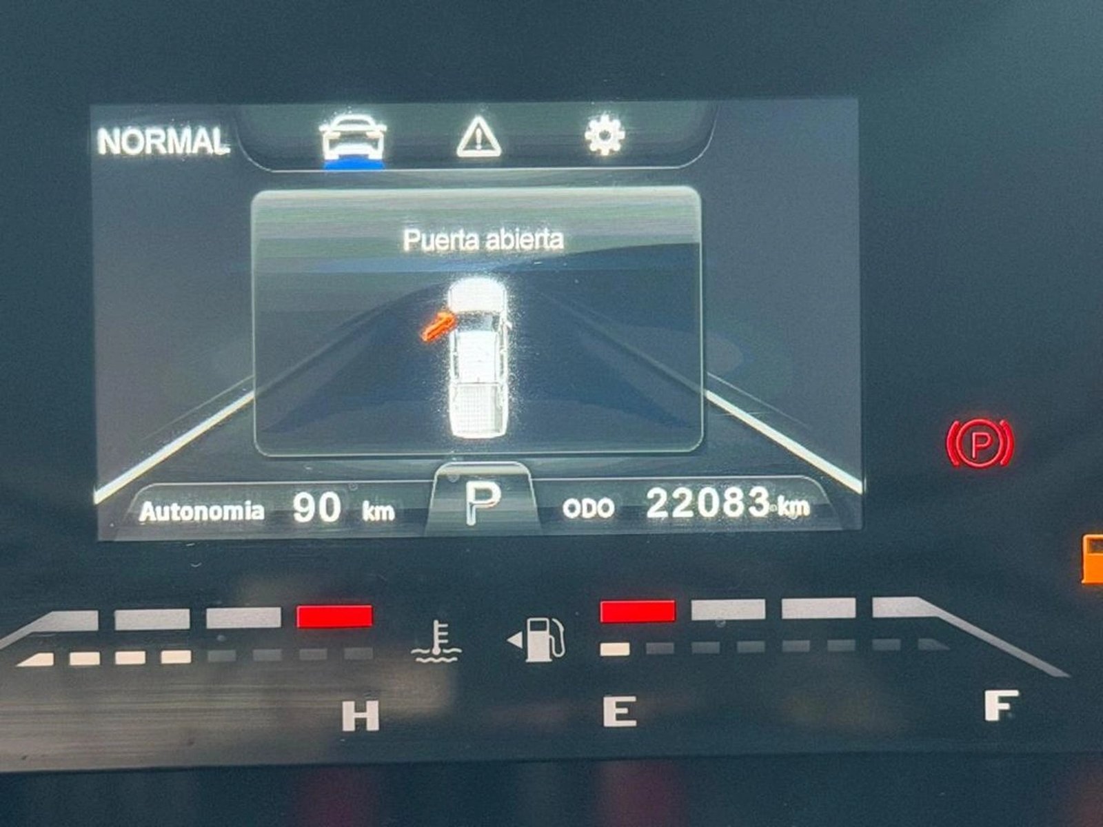 Peugeot LANDTREK Active BlueHDi 180 4x4 AT 2024 - Imagen 8 de 13