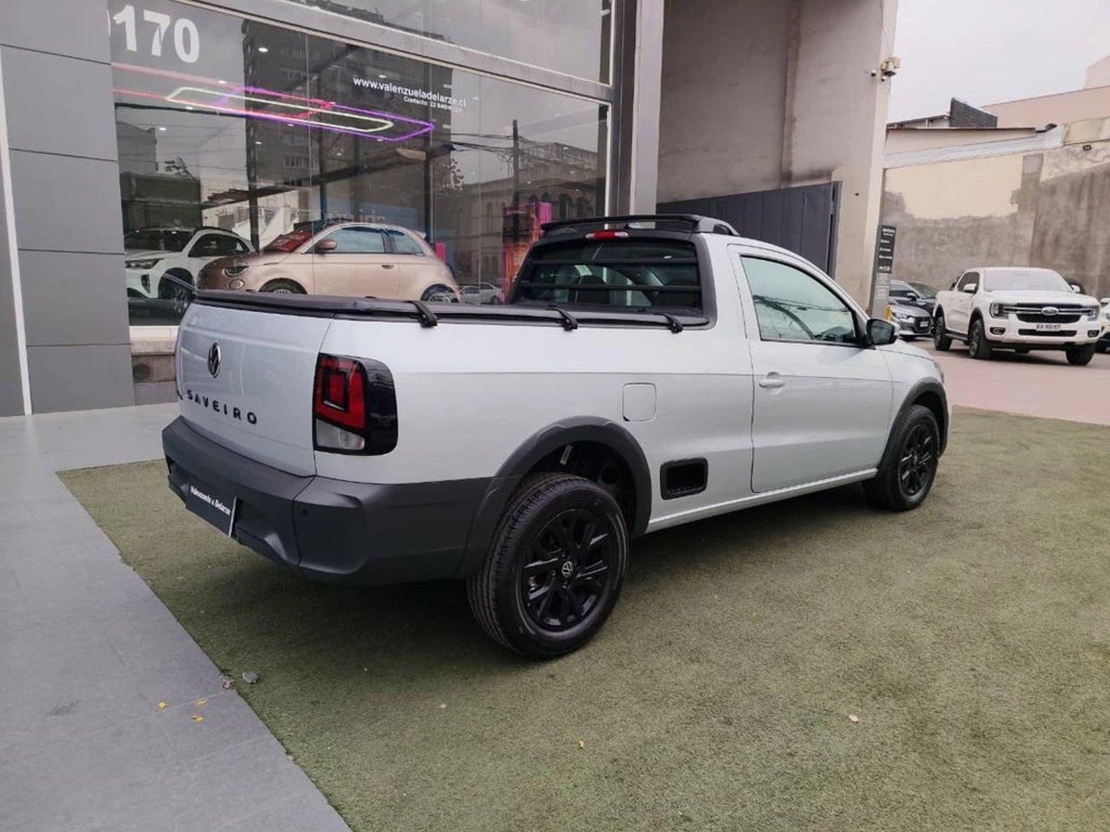 Volkswagen SAVEIRO Cabina Simple 1.6L MT 2025 - Foto 4 de 15