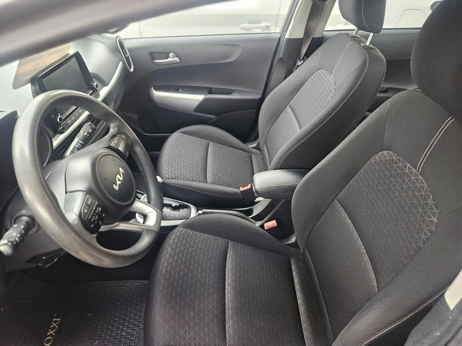 Kia MORNING MPI 1.2 AUT 2023 - Foto 5 de 9
