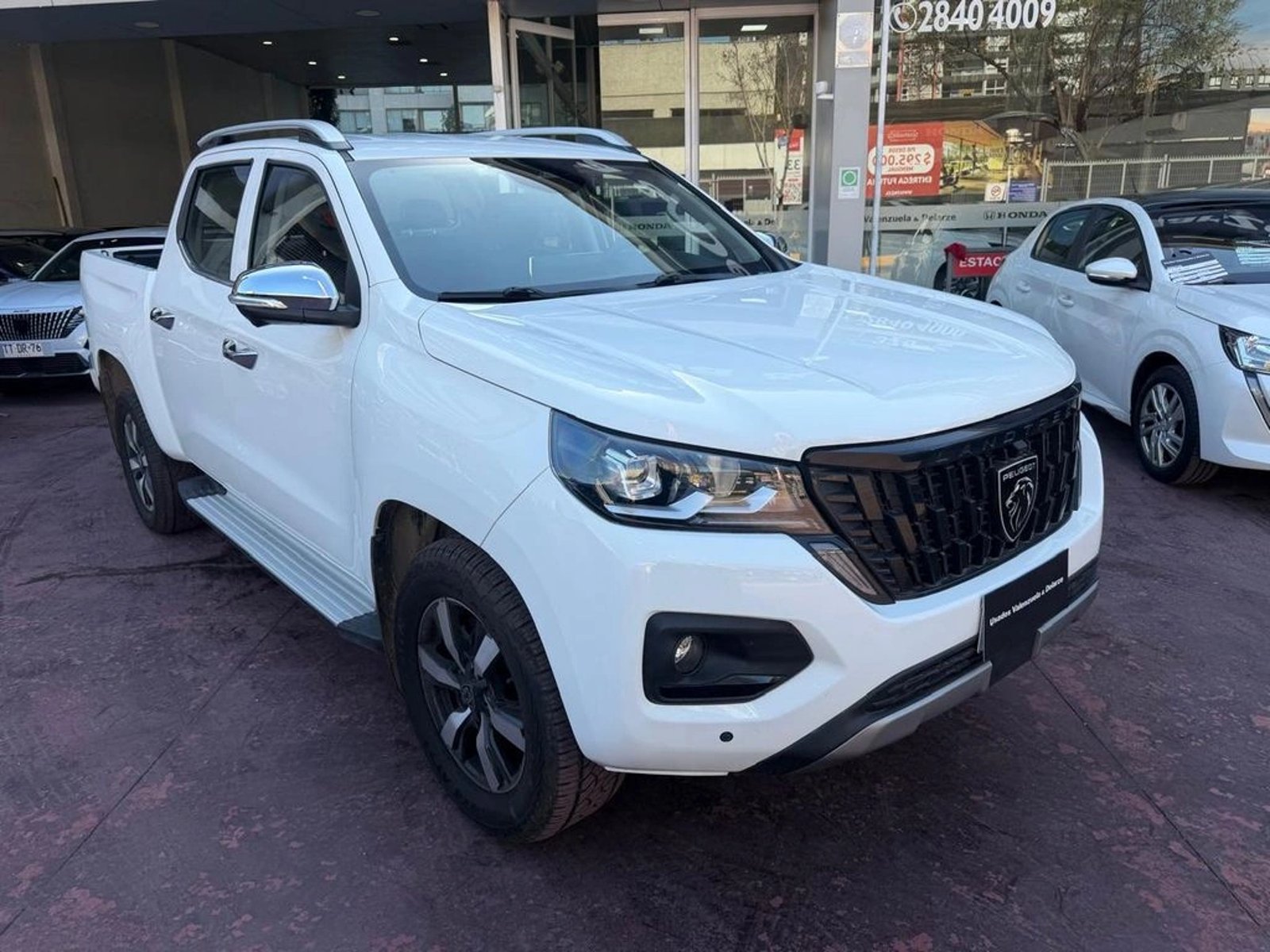 Peugeot LANDTREK MCA Action4 Diesel 200hp 4x4 AT 2026 - Imagen 3 de 12
