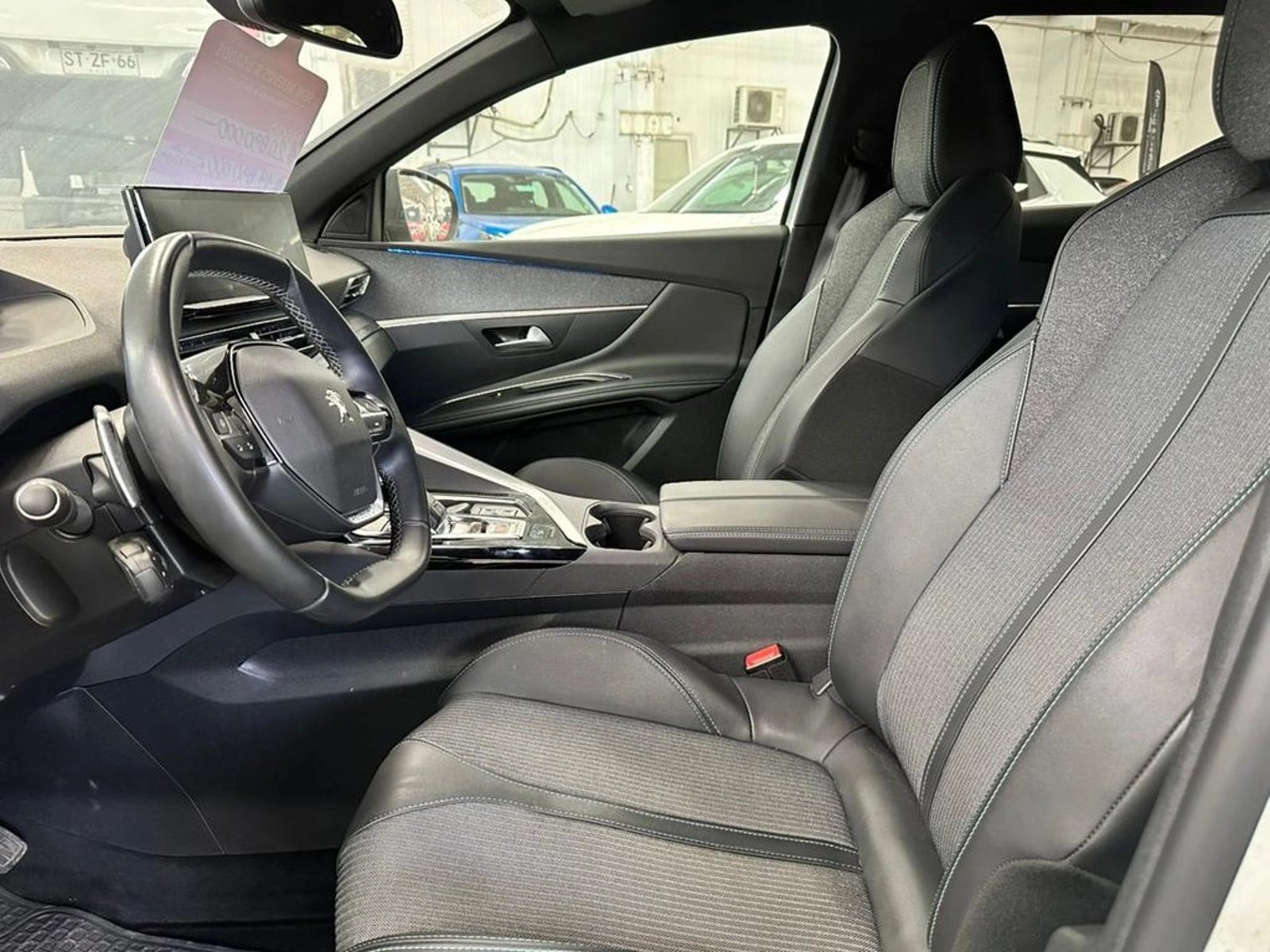 PEUGEOT 3008 ALLURE 165HP 1.6 AUT 2023 - Imagen 10 de 16
