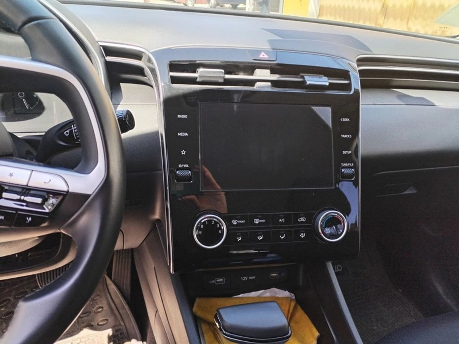 Hyundai TUCSON NX4 2.0 AUT 2023 - Imagen 6 de 12