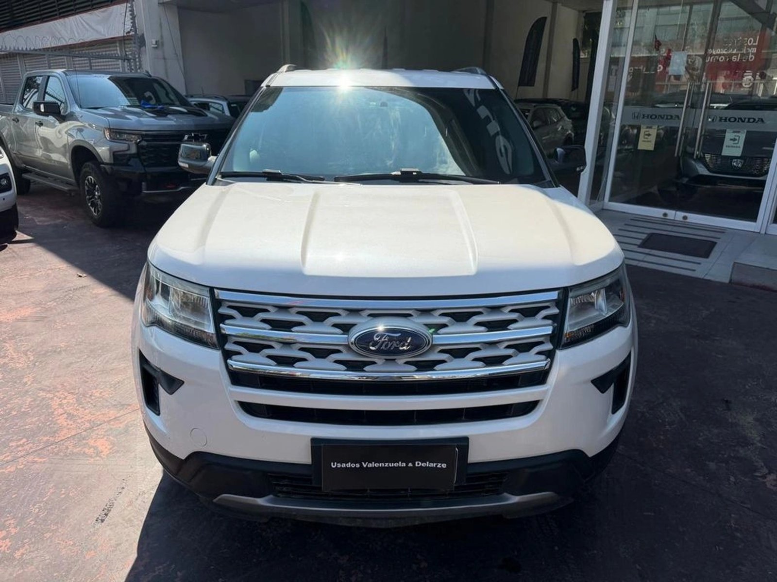 Ford EXPLORER XLT 3.5 4x2 3R. 2018 - Foto 2 de 13