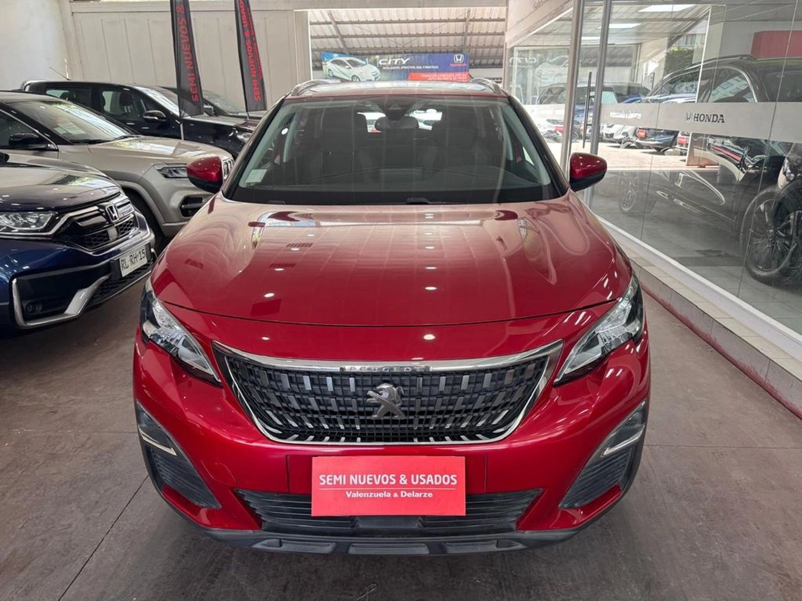 Peugeot 3008 Allure BlueHDi 130 EAT6 2021 - Foto 2 de 13