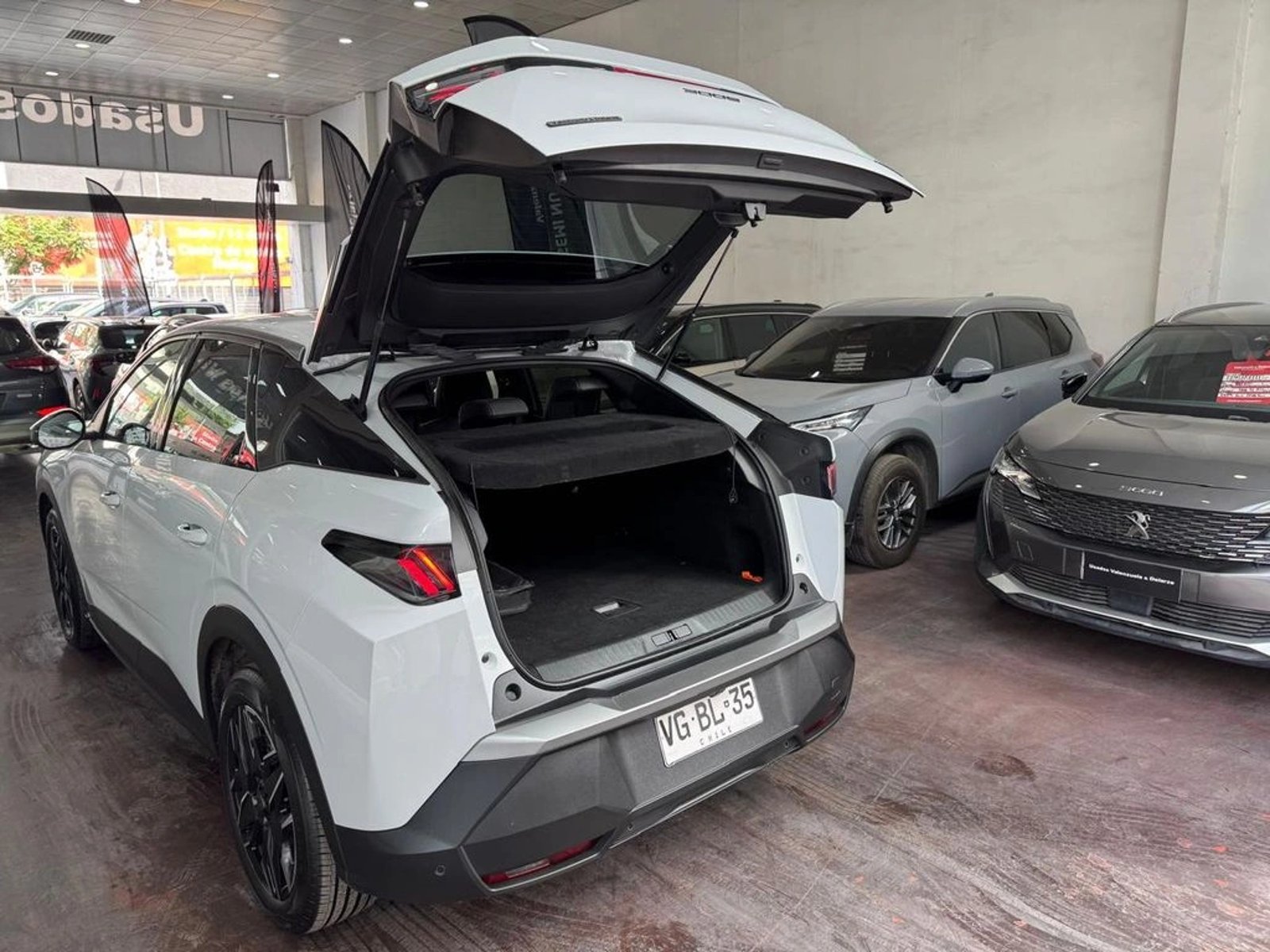 PEUGEOT 3008 Premier 2025 - Imagen 7 de 19