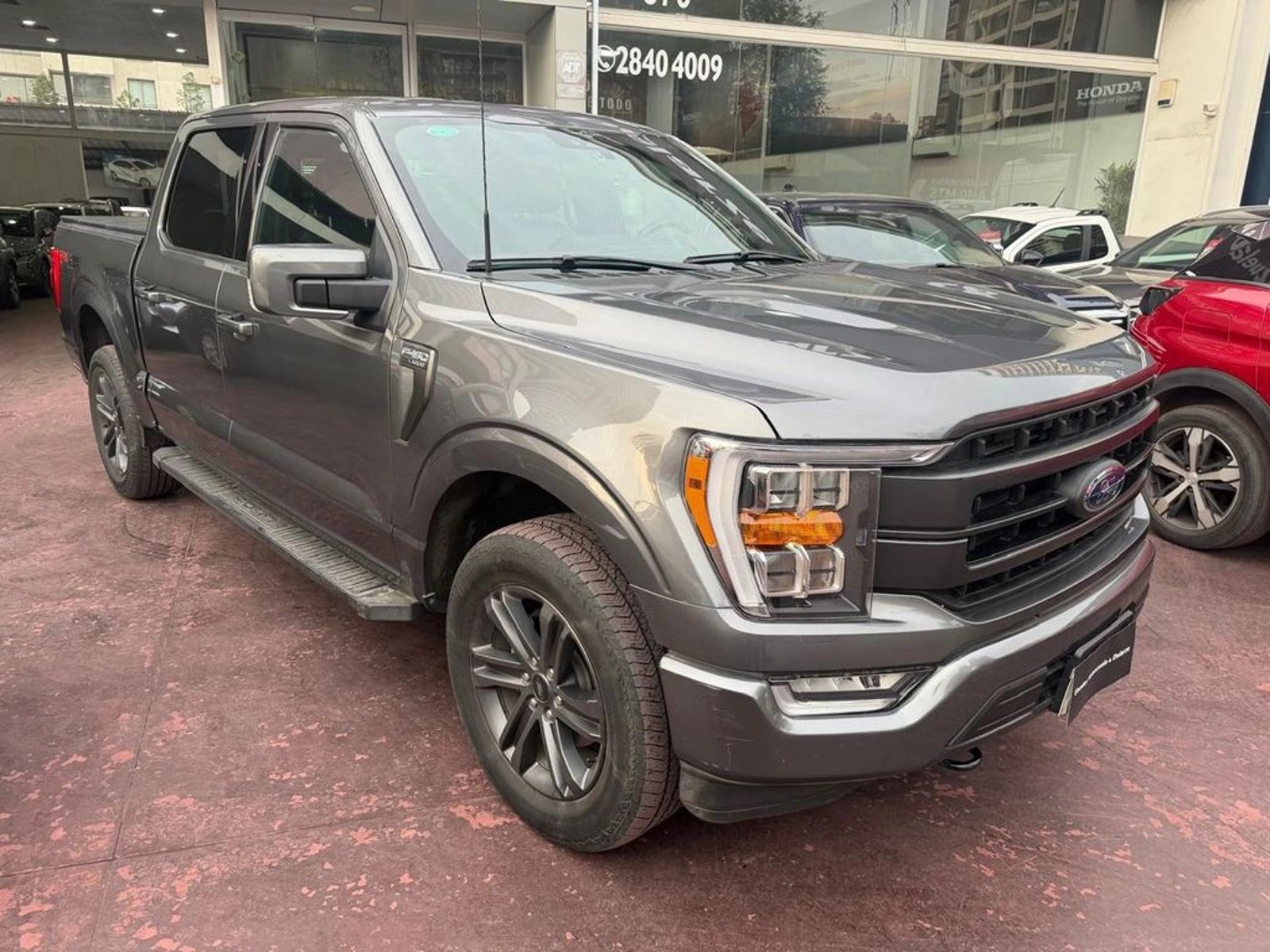 Ford F-150 5.0 LARIAT SPORT CC DOB. CAB. 4X4 AT 4P 2024 - Foto 3 de 14