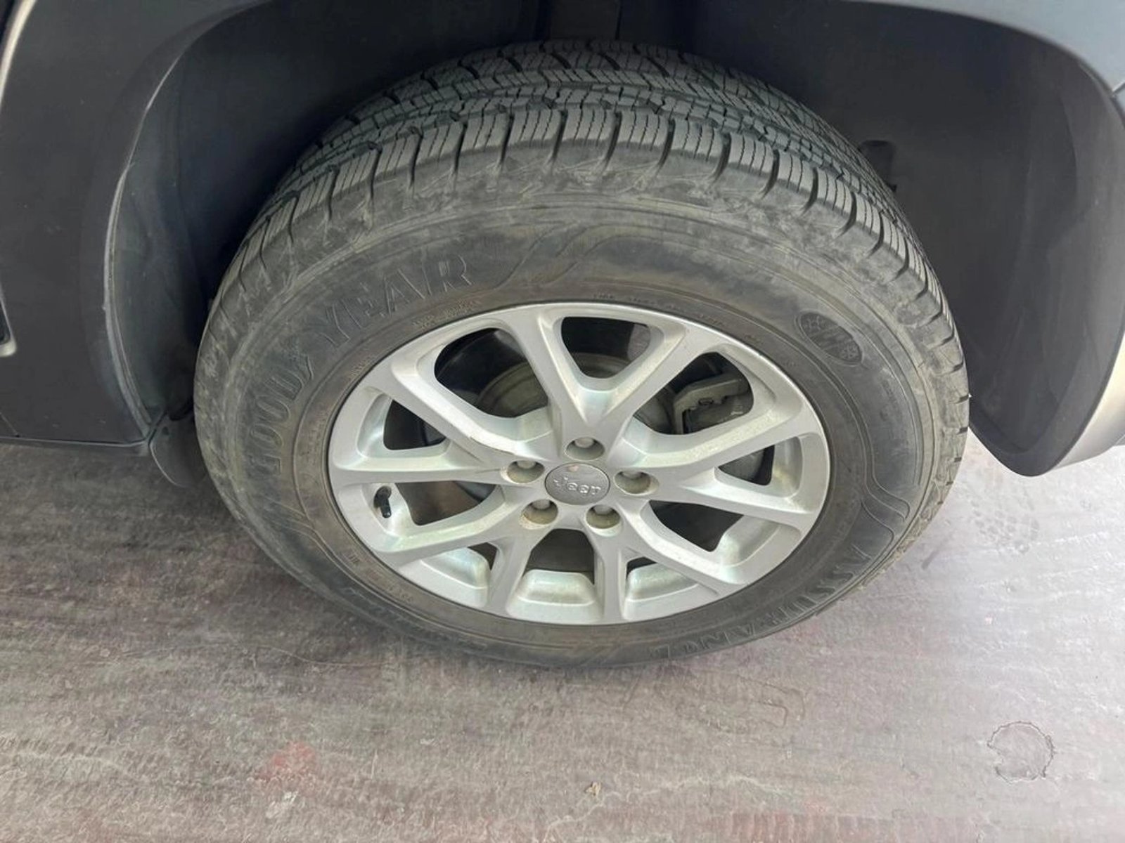 JEEP CHEROKEE LONGITUD 4X4 2.4 2017 - Imagen 8 de 17