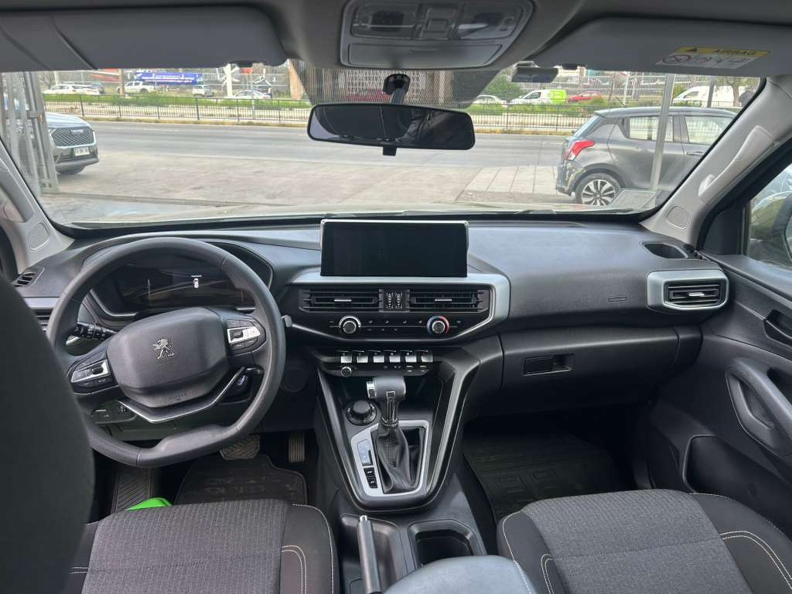 PEUGEOT LANDTREK Active BlueHDi 180 4x4 AT 2024 - Imagen 12 de 18