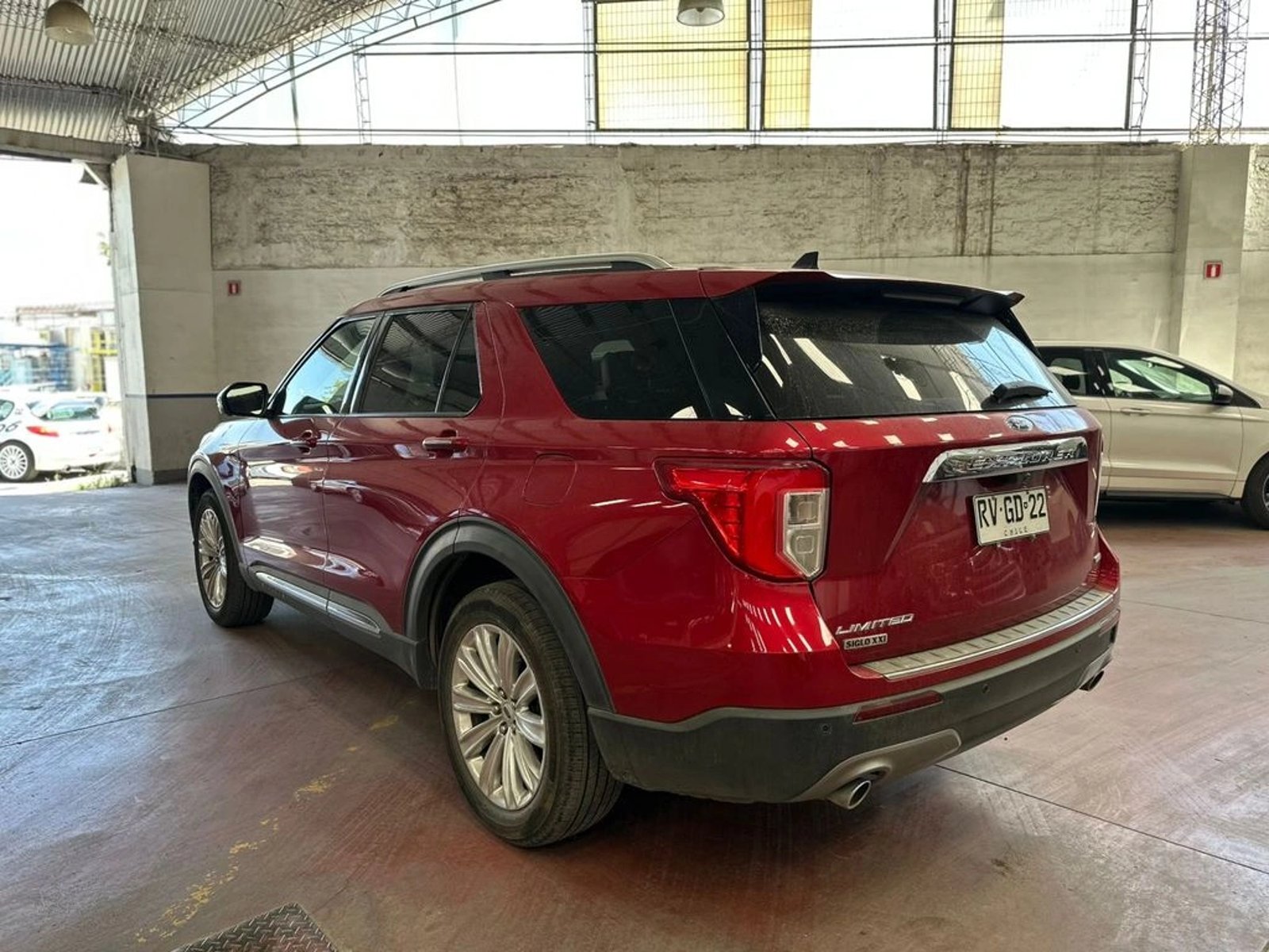 Ford EXPLORER 2.3 ECOBOOST LIMITED 4X4 AT 5P 2022 - Foto 5 de 11
