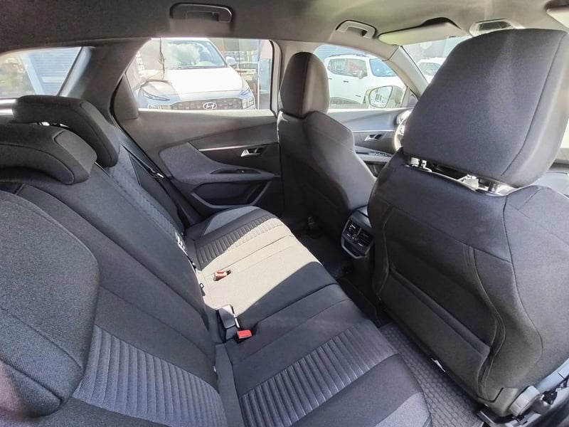 Peugeot 3008 Active Pack Puretech 130 2026 - Imagen 14 de 18