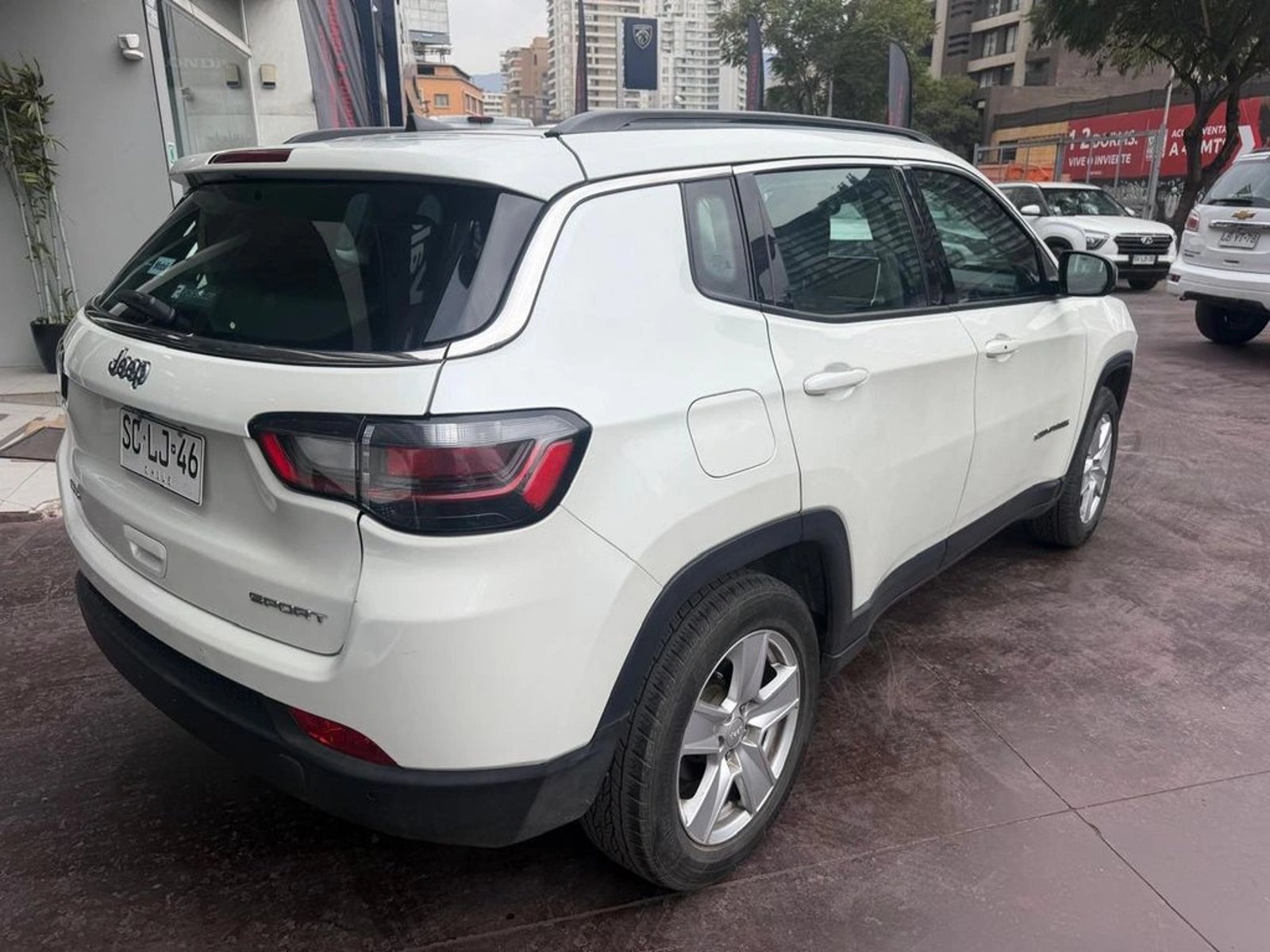 JEEP COMPASS SPORT 1.3 2022 - Foto 4 de 12
