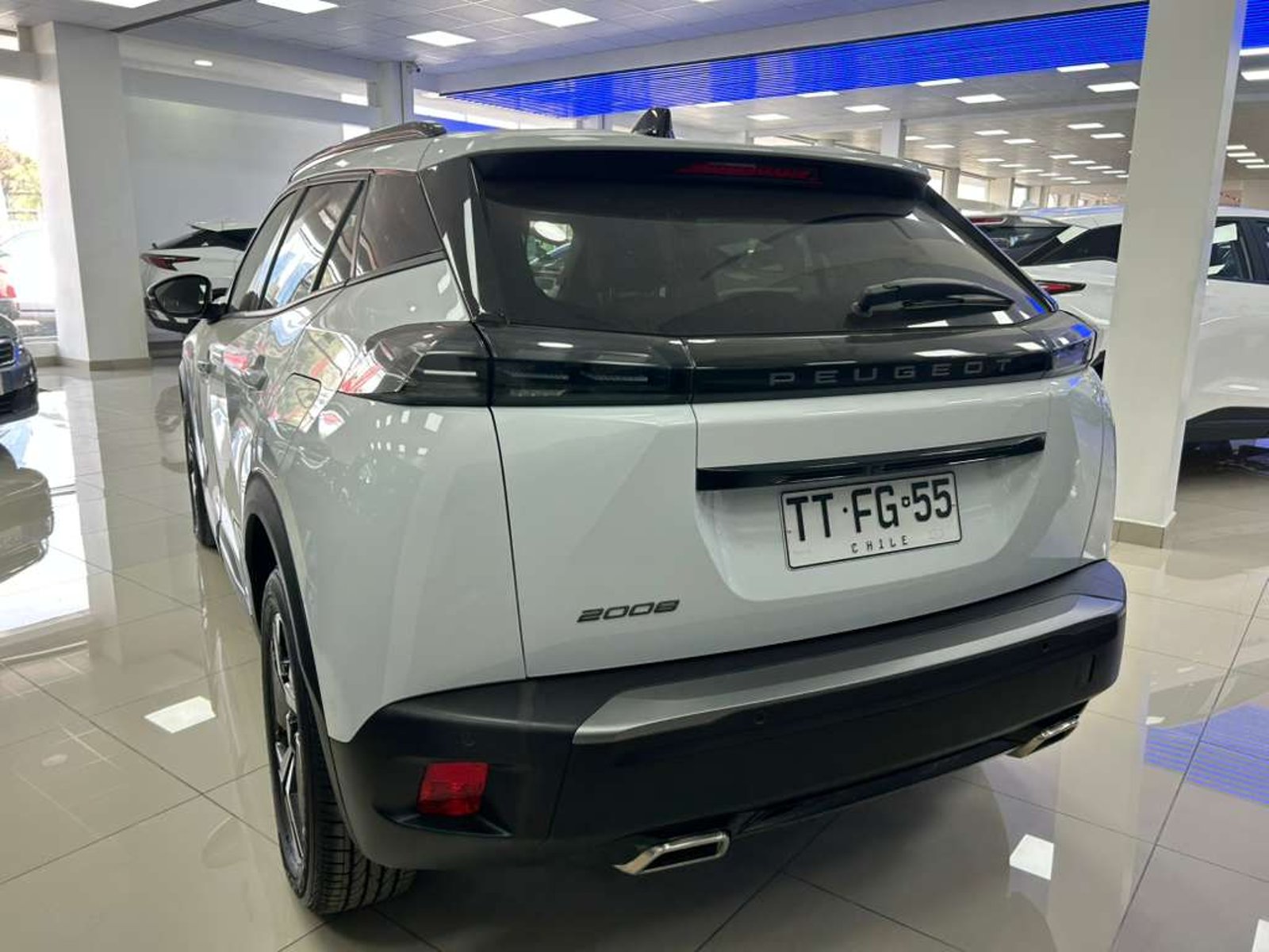 PEUGEOT 2008 MCA Allure Puretech 130 2025 - Imagen 6 de 17