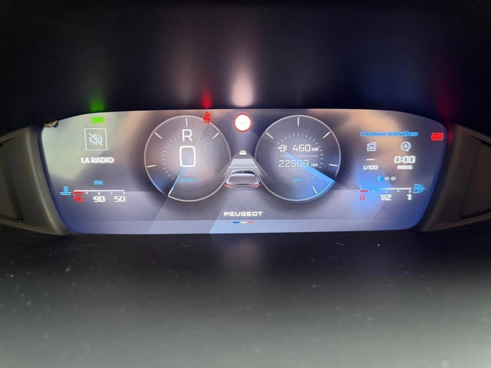 Peugeot 308 Allure Pack BlueHDi 130 EAT8 2025 - Imagen 9 de 14