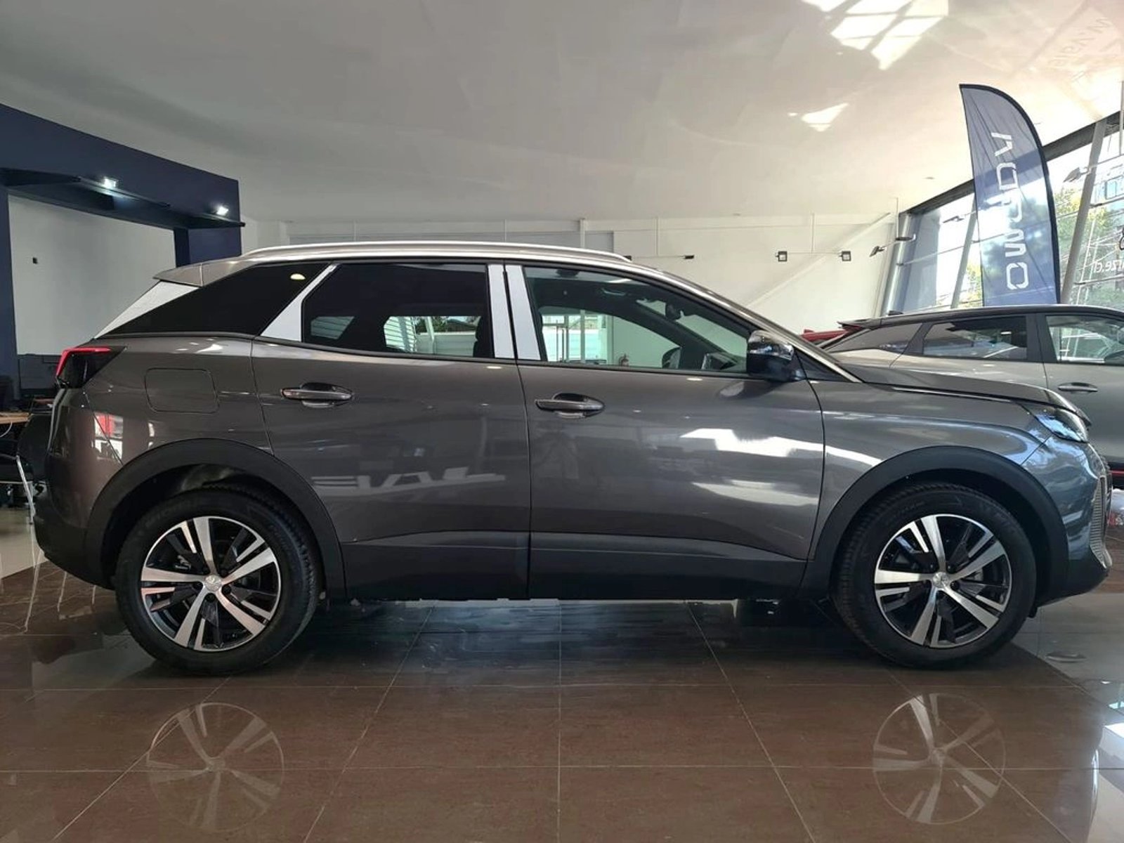 Peugeot 3008 Active Pack Puretech 130 2025 - Foto 3 de 16