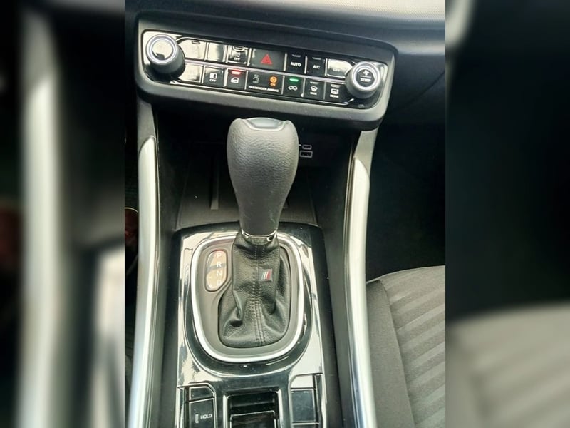 Fiat FASTBACK Audace CVT 1.0 2024 - Imagen 8 de 12