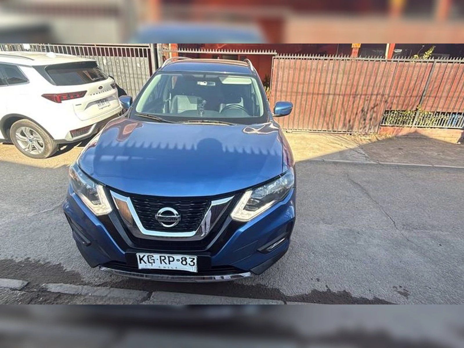 Nissan X-TRAIL 2.5 SENSE CVT 2018 - Foto 2 de 5