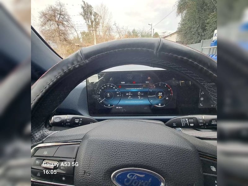 Ford TERRITORY Titanium 1.5L AT 2025 - Imagen 6 de 7