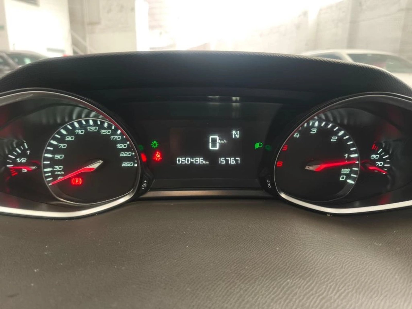 PEUGEOT 308 Feline 1.6 Blue-HDi 120HP EAT6 2019 - Imagen 10 de 18