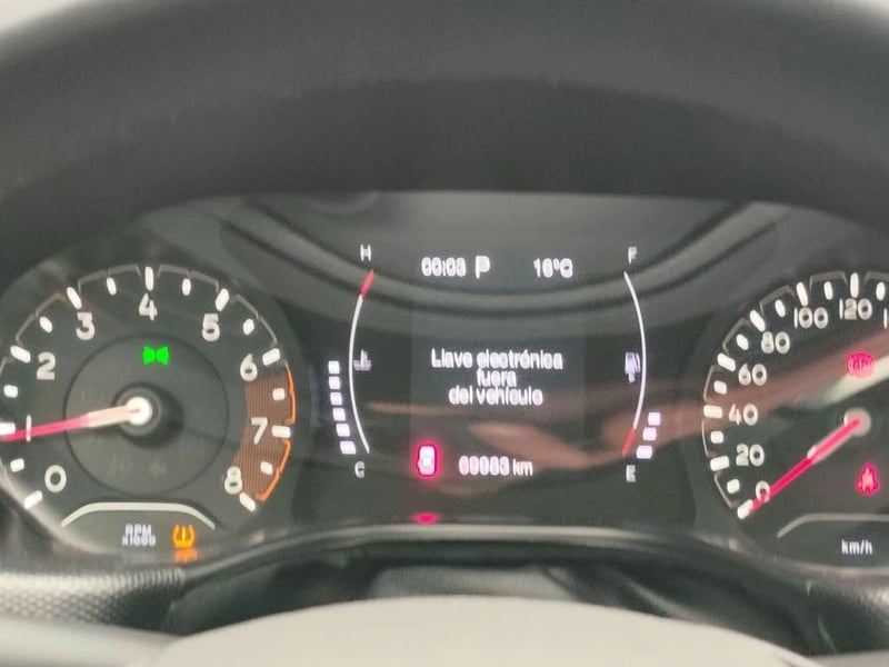 Jeep COMPASS SPORT 1.3 AT 4x2 2023 - Imagen 16 de 18