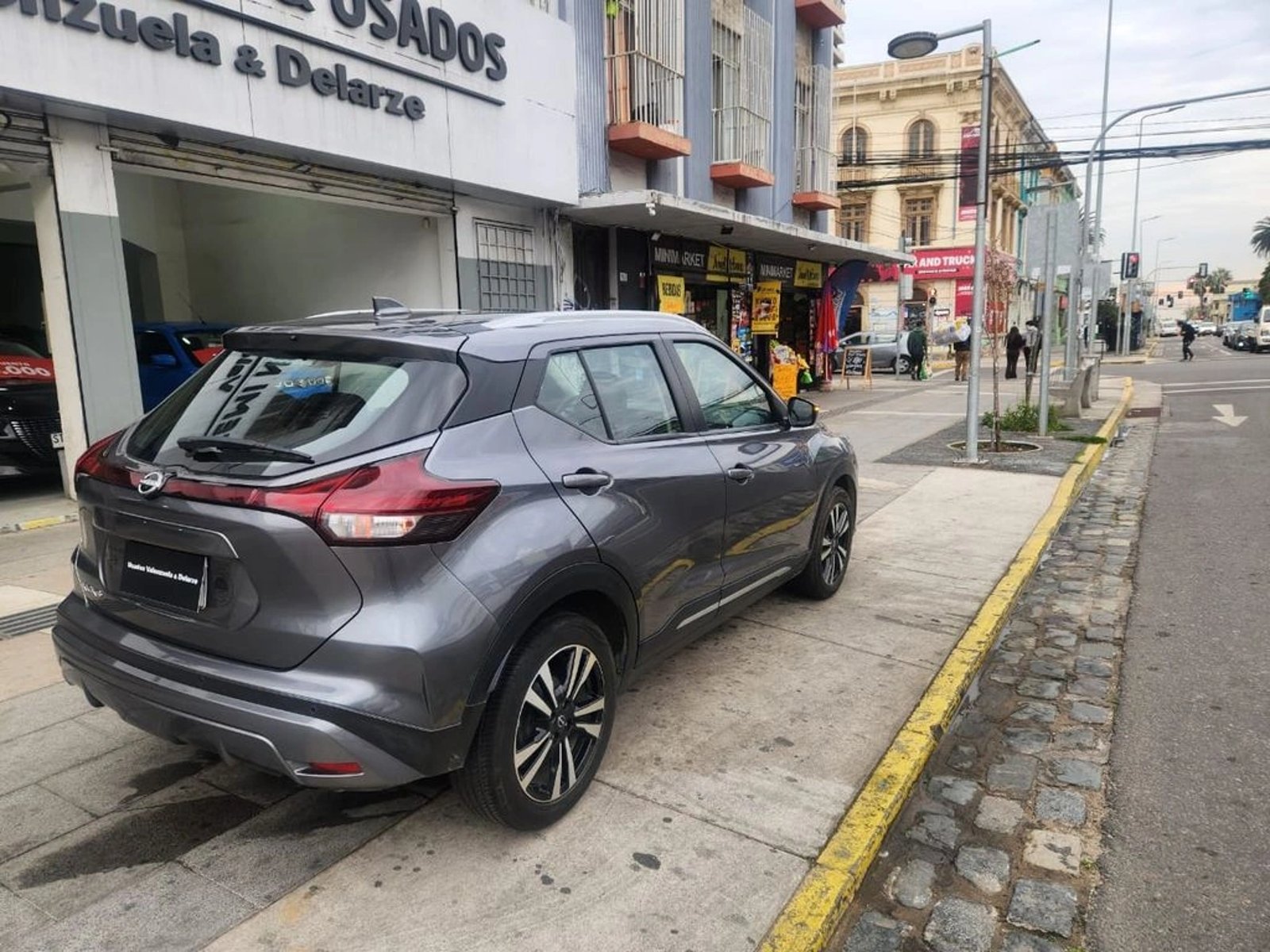 Nissan KICKS SENSE 1.6 MT 2023 - Foto 5 de 11