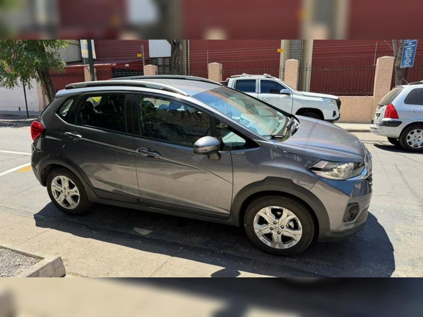 HONDA WR-V LX 1.5 AUT 2022 - Imagen 3 de 8