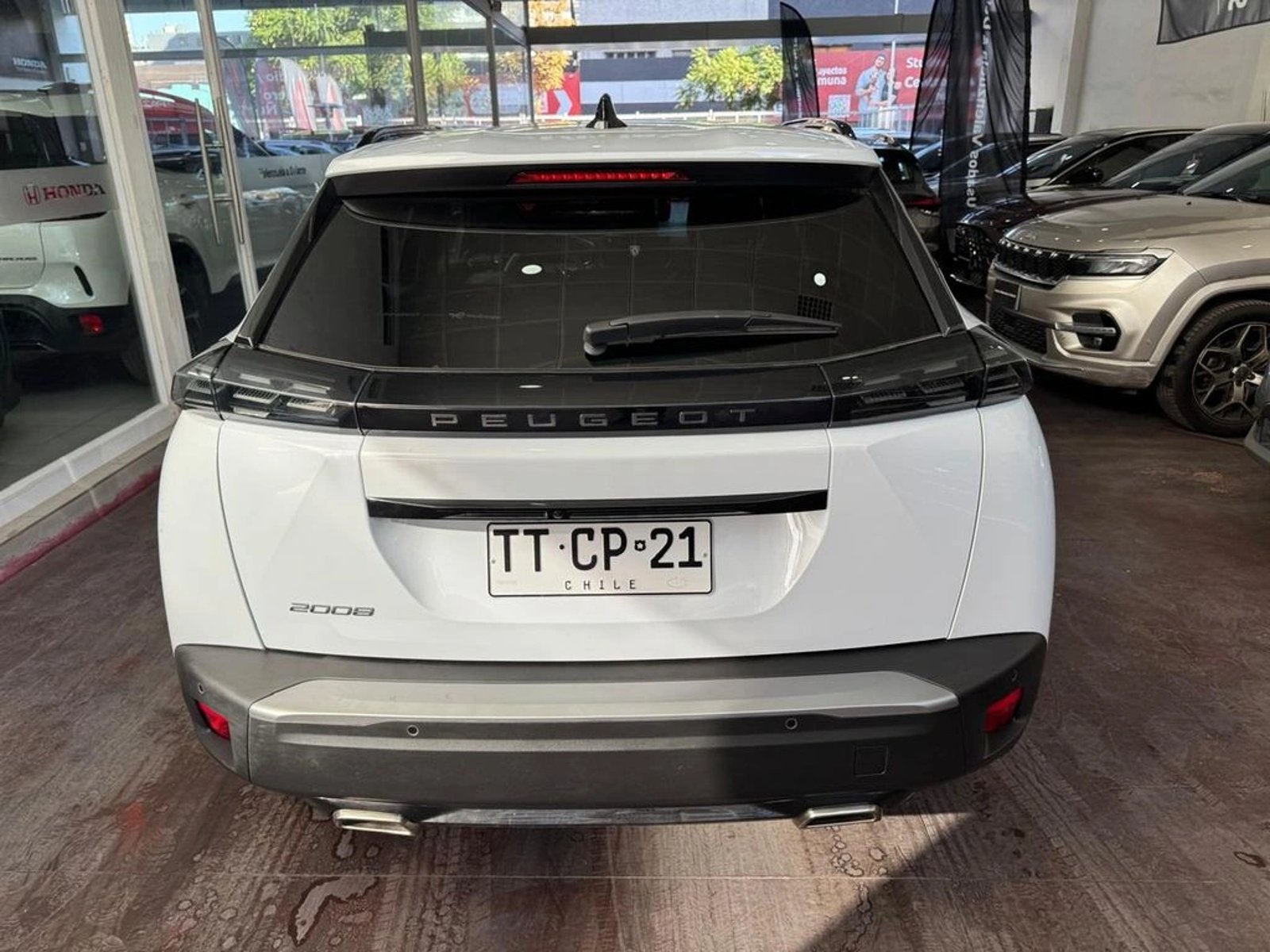 Peugeot 2008 MCA Allure Pack Puretech 130 2025 - Foto 5 de 12